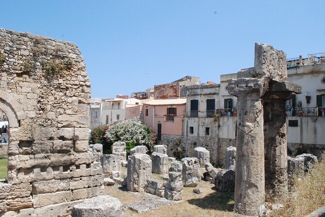 1 hour Calessino/Tuk tuk Tour to Syracuse or Ortigia Island - Piazza del Duomo and Syracuse Cathedral