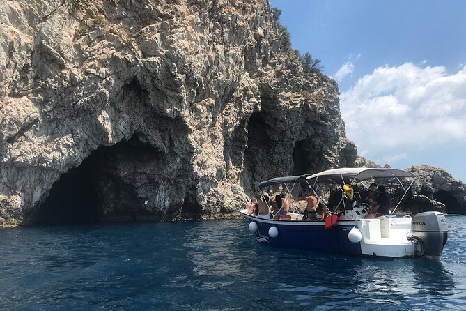 2-Hours Excursion to the Blue Grotto of Taormina in Isola Bella - Group size, guide style, and family fit