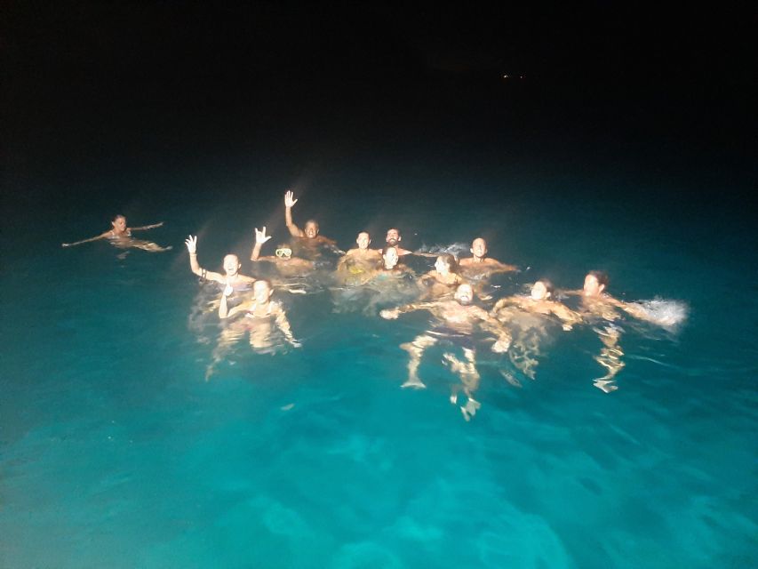 3-hour boat trip at sunset with the sighting Delfini - What $51.24 gets you