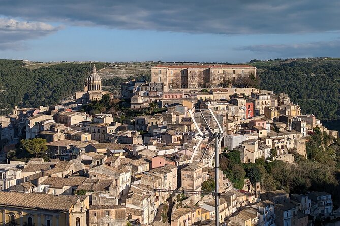 3-hour walking tour Discovering Ragusa Baroque - San Giorgio brings you into the center of Ibla