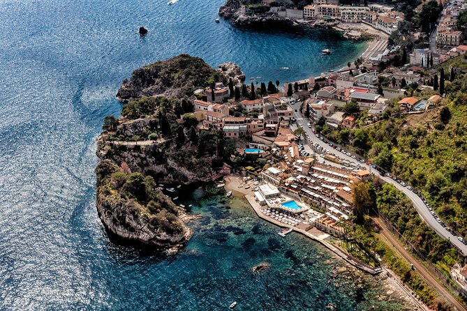 35 min Taormina and Etna private helicopter tour from Fiumefreddo - Isola Bella and the coast below