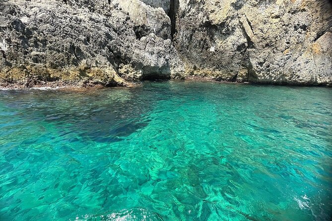 4-Hour Private Boat Tour of Ortigia Island with Lunch - The wide waters of Porto Grande