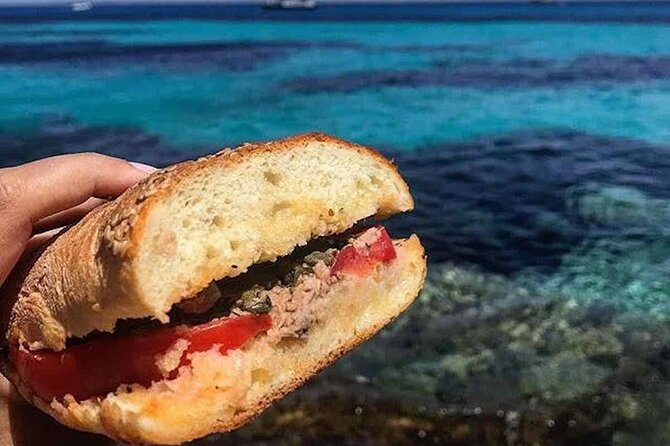 5 hour boat trip to Lampedusa with Sandwich, SUP and Snorkeling - Leaving Lungomare Luigi Rizzo at 9:00 a.m.