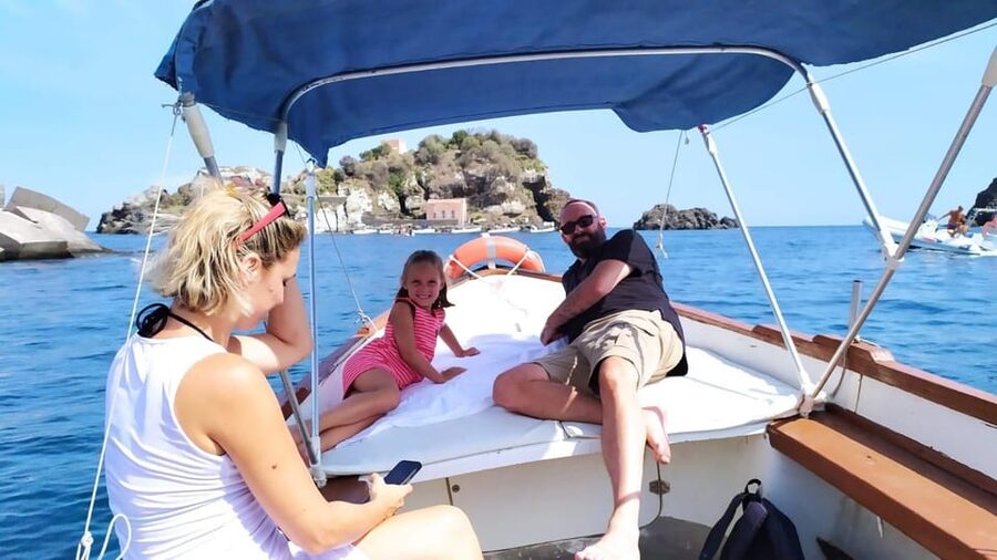 Aci Trezza boat tour sunset and dinner sicilian family home - Key points to know before booking