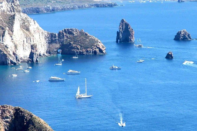Aeolian Islands Day Trip from Taormina: Lipari and Vulcano - Lipari: the most rewarding stop for history and town life