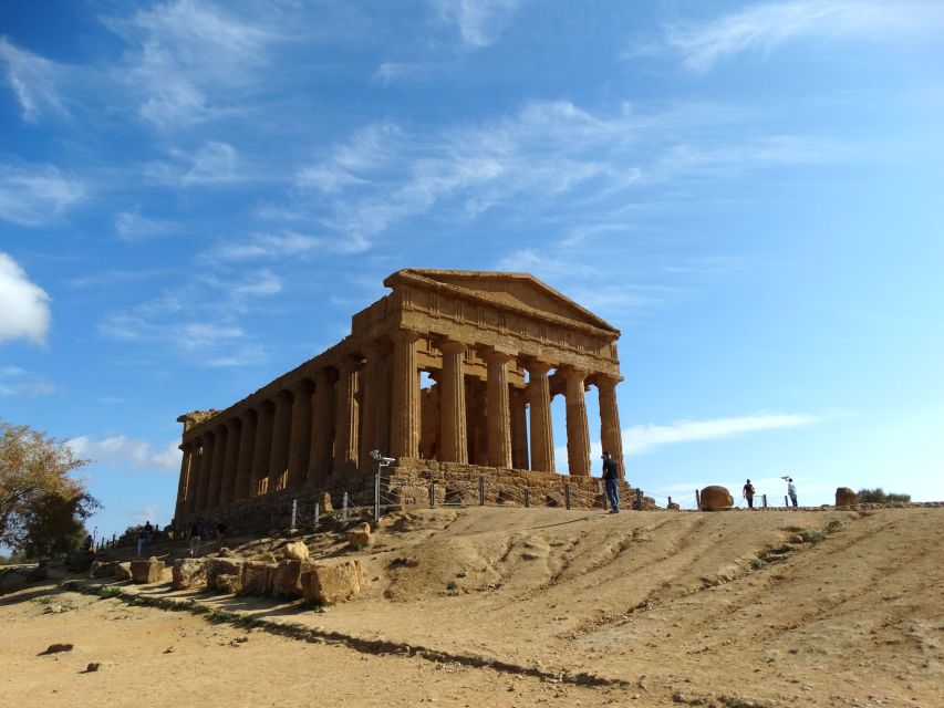 Agrigento: Private Tour of Ancient Akragas with Local Guide - Temple of Concordia and the fallen Icarus
