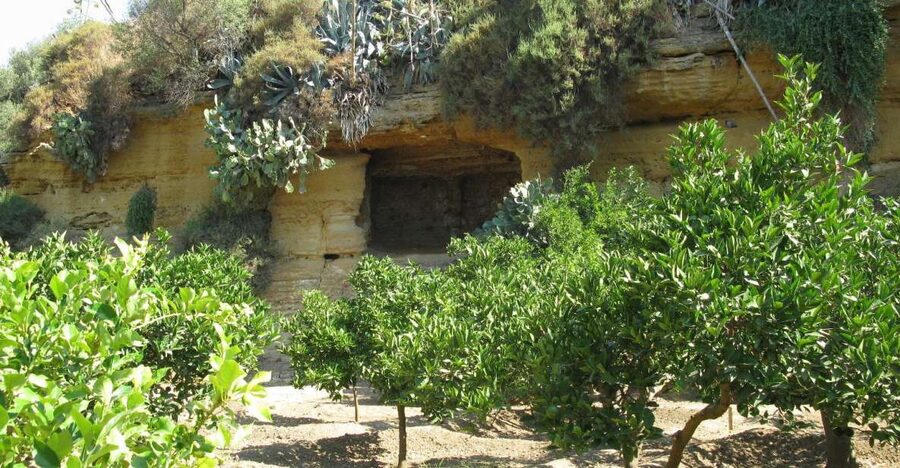 Agrigento Valley of the Temples and Kolymbethra Private Tour - Beginning at the Temple of Hera