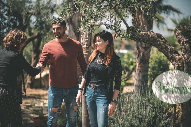 Alcamo Farm Animals and Aromatic Garden - Wine, honey, and the farm-to-table connection