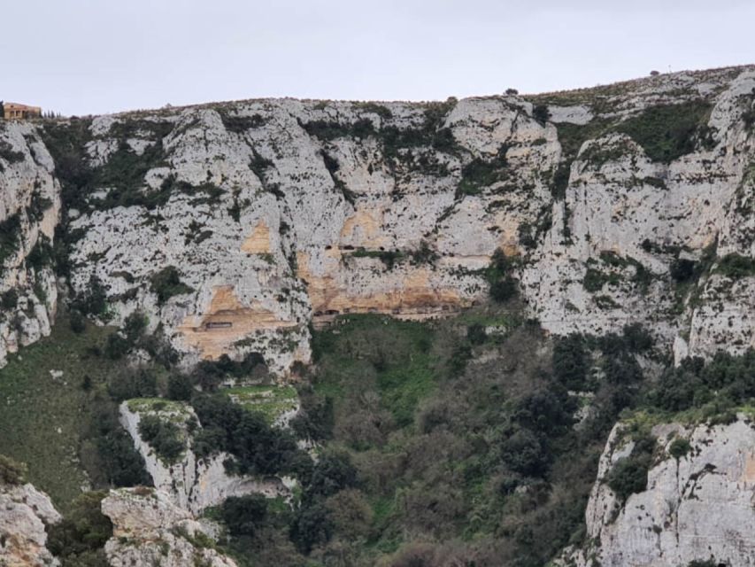 Avola: Cavagrande del Cassibile Reserve Hiking Tour - Practical preparation for the canyon