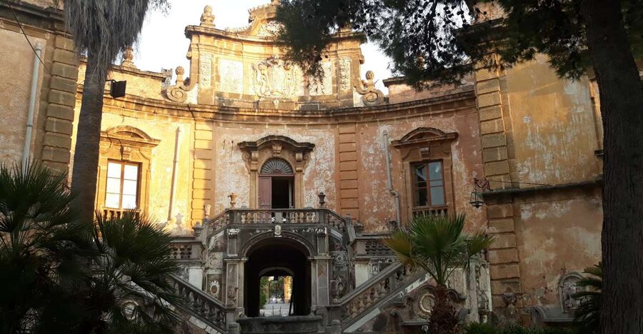 Bagheria: tour of Villa Palagonia and Street Food itinerary - Key points to know before booking