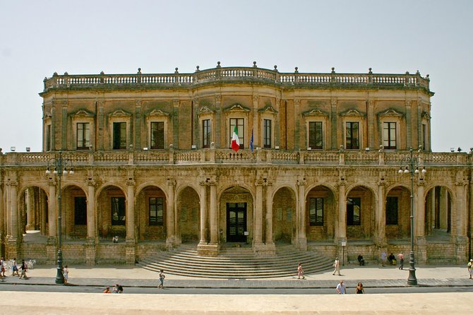 Baroque Noto private walking tour - The San Carlo bell tower tip