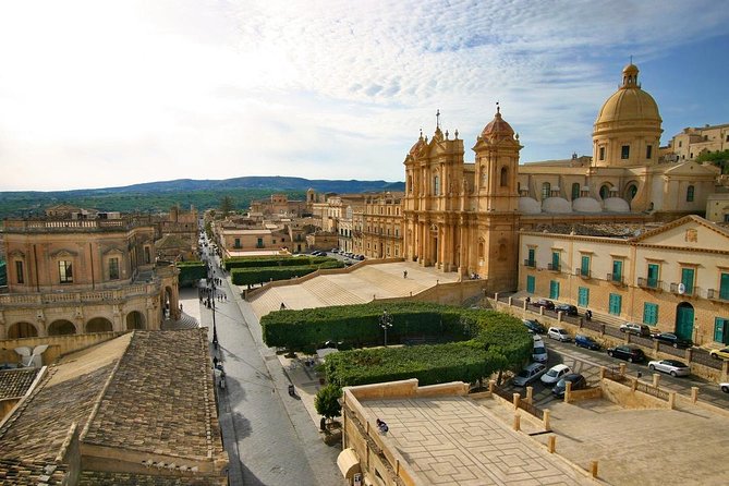 Baroque Noto private walking tour - Santa Chiara and the feel of Noto’s church interiors