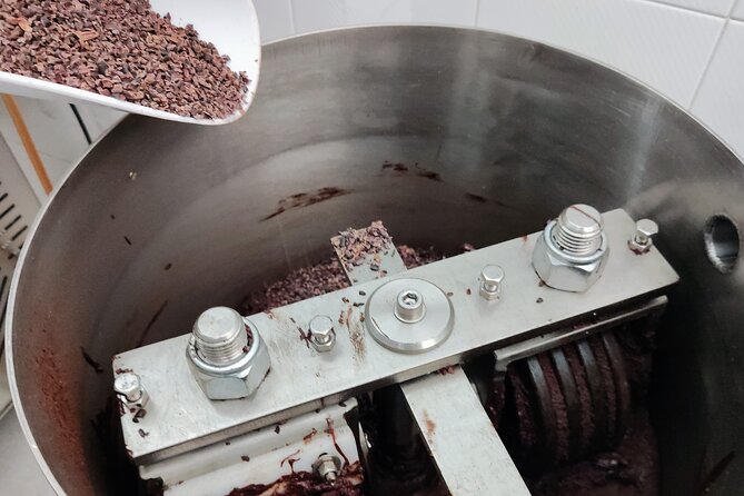 Become a chocolatier for a day, in Modica raw chocolate - Who Will Enjoy This Most
