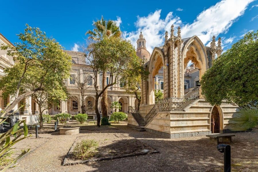 Benedictine Monastery of Catania - English Guided Tour - The Roman house beneath a modern library