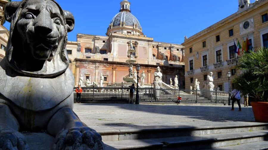 Best of Palermo: Private Walking Tour with a Local - Orto Botanico and a slower side of Palermo
