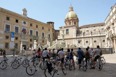 Bike tour of the historic center of Palermo with tasting