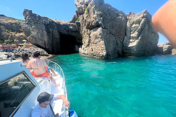 Boat excursion in Cefalù and snorkeling 3 hours fruit and drink - Three hours along the Tyrrhenian coast