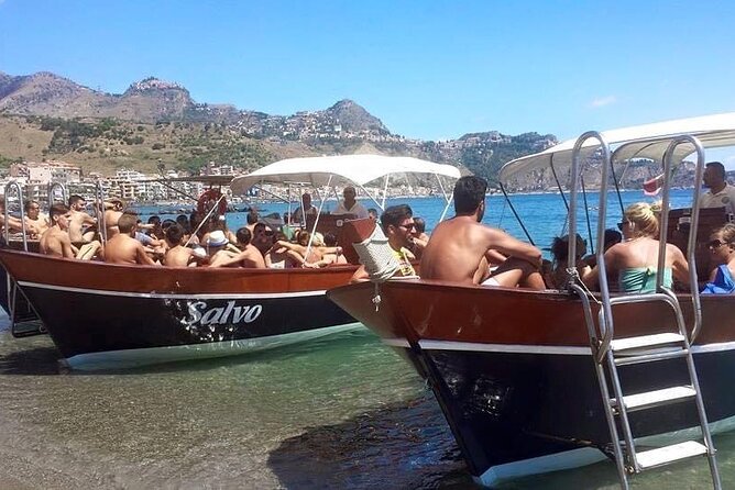 Boat excursion Taormina Giardini Naxos - Prosecco, almond cookies, and the right kind of comfort