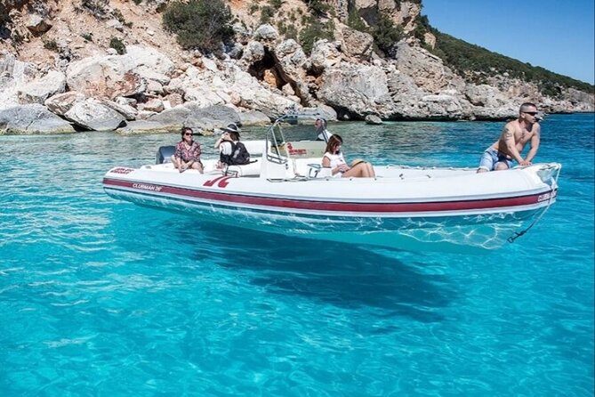 Boat tour from Avola to Portopalo with a stop in Marzamemi - What the skipper adds to the day