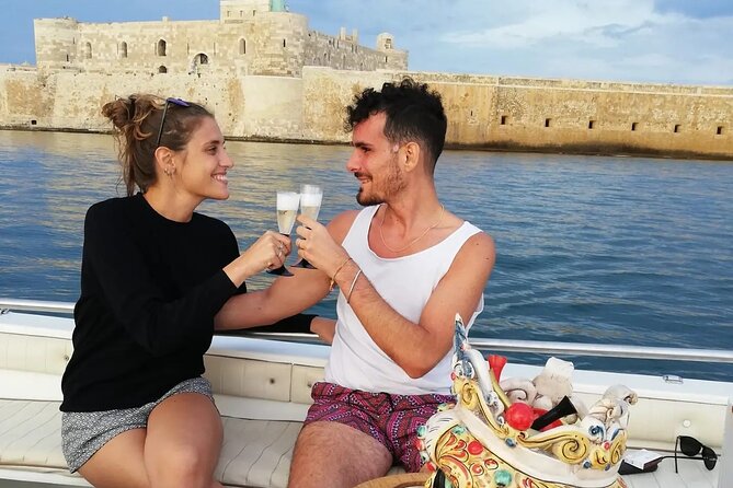 Boat tour of Ortigia, sea caves, Pillirina and snorkeling - What this two-hour Syracuse boat trip is really like