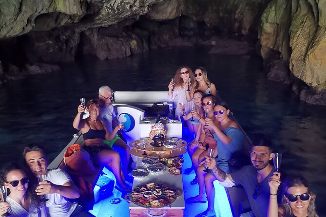Boat tour of Ortigia, sea caves, Pillirina and snorkeling - Snorkeling: read the fine print