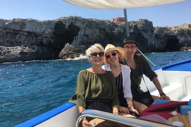Boat tour Ortigia, sea caves and Pillirina 2h - Ognina and the final coastal views