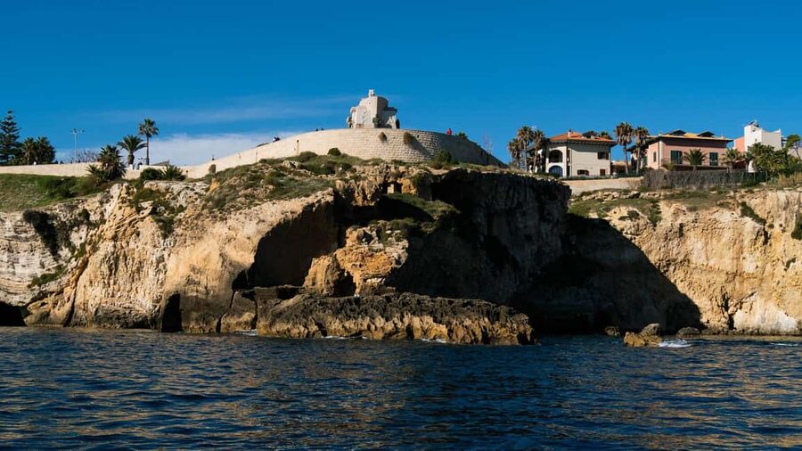 Boat Tour with Lunch on board - From Syracuse’s northern coast to the sea caves