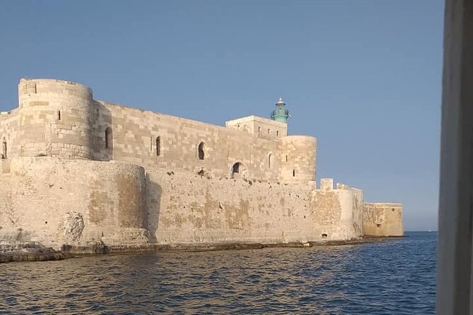 Boat tour with typical lunch in Syracuse - 4 hours - Ortigia from the water