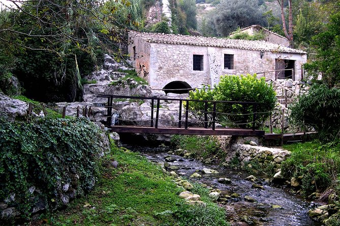 Buscemi - Palazzolo Acreide - Marzamemi Tour - Why the private format changes the day