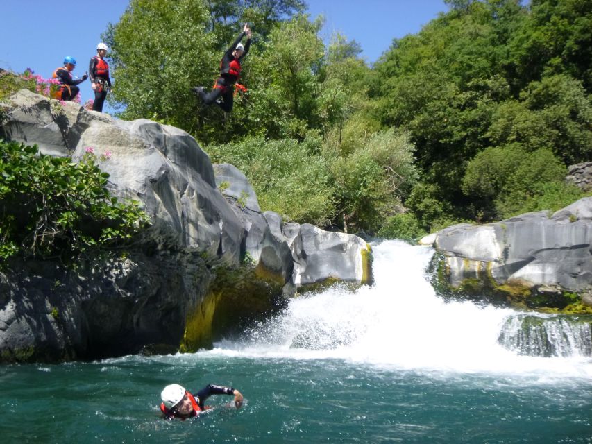 Canyoning and bodyrafting in the Alcantara River - Timing, clothing, and simple preparation