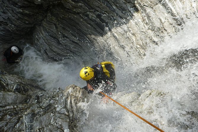 Canyoning at the foot of Etna - The equipment removes much of the guesswork