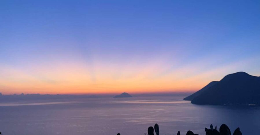 Capo d'Orlando: Mini-cruises to Salina, Lipari and Vulcano. - A full Aeolian day from Capo d’Orlando