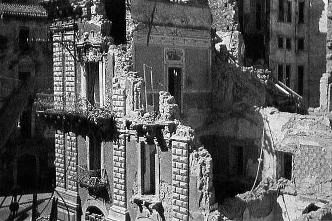 CATANIA 1943: Husky operation - Ending in Piazza del Duomo