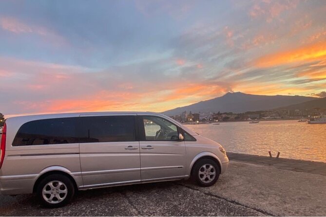 Catania AIRPORT transfer From / To Taormina - A simple first ride into Taormina