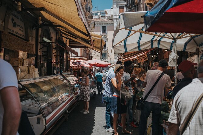 Catania authentic Street Food - Piazza del Duomo: a quick start with useful context