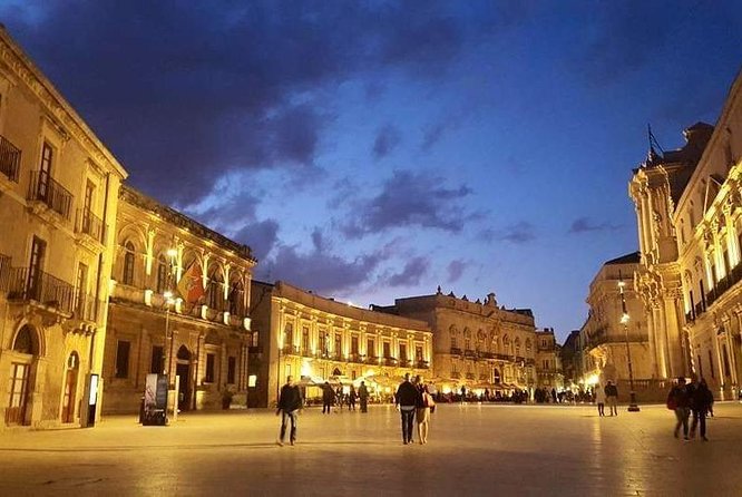 Catania (cathedral and via Etnea) - Syracuse Ortigia - From Palermo to Catania on a full-day schedule