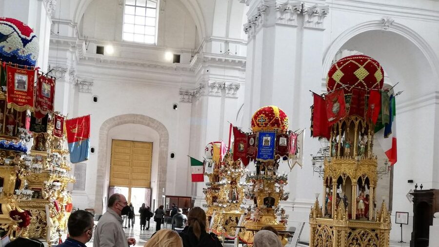 Catania: City Highlights Walking Tour - Piazza dell’Università and the return route