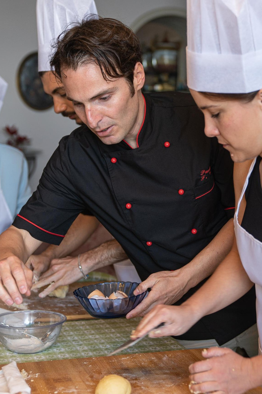 Catania: Cooking class set in a sea front historic villa - Learning Pasta From a Chef and Sicilian Grandmother
