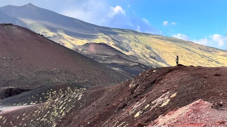 Catania: Etna Sunset Tour with Pickup and Drop-off - Bove Valley and the 1991 to 1993 lava flow