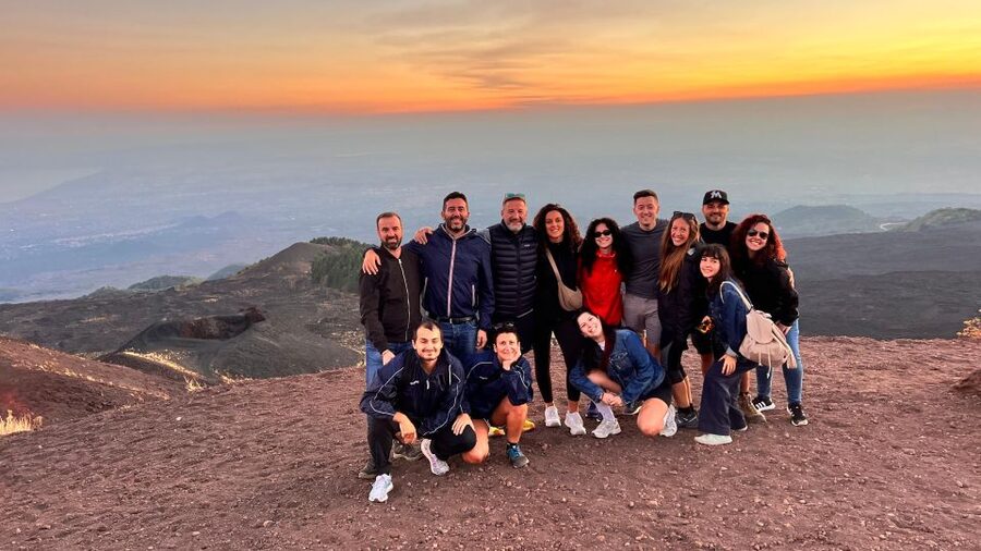 Catania: Etna Sunset Tour with Pickup and Drop-off - What the guide adds to the experience