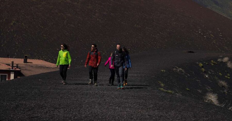 Catania: Guided Tour of Etna with Wine Tasting & Appetizers - Why Mount Etna works so well as a day trip