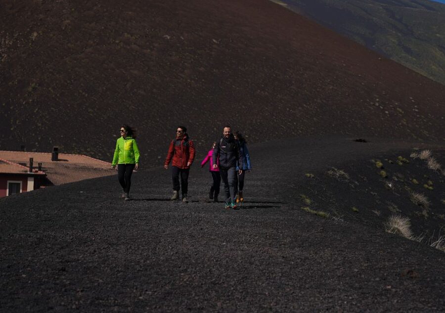 Catania: Guided Tour of Etna with Wine Tasting & Appetizers - The high-altitude Etna option near 3,000 meters