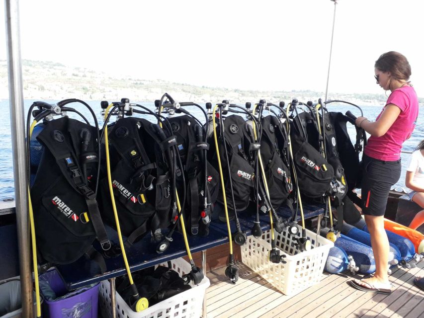 Catania: Gulf Scuba Diving Tour with Marine Biologist - How the staff handle nervous beginners