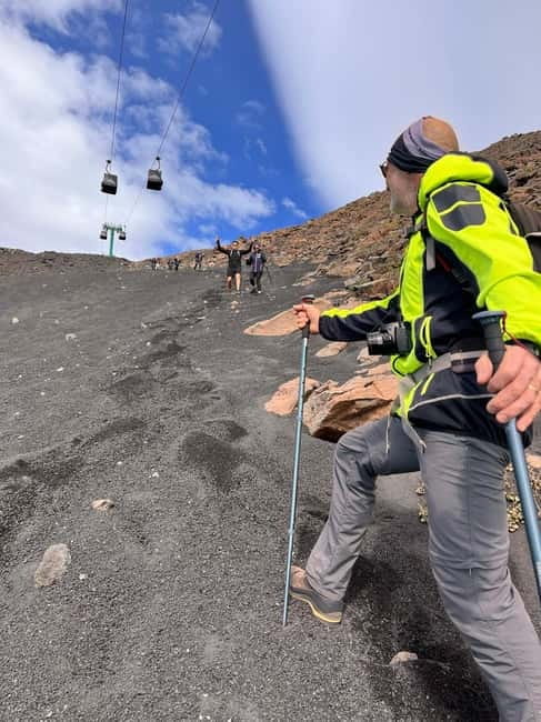 Catania: Mount Etna Adventurous Tour with a Volcano Guide - The final hour on foot and return
