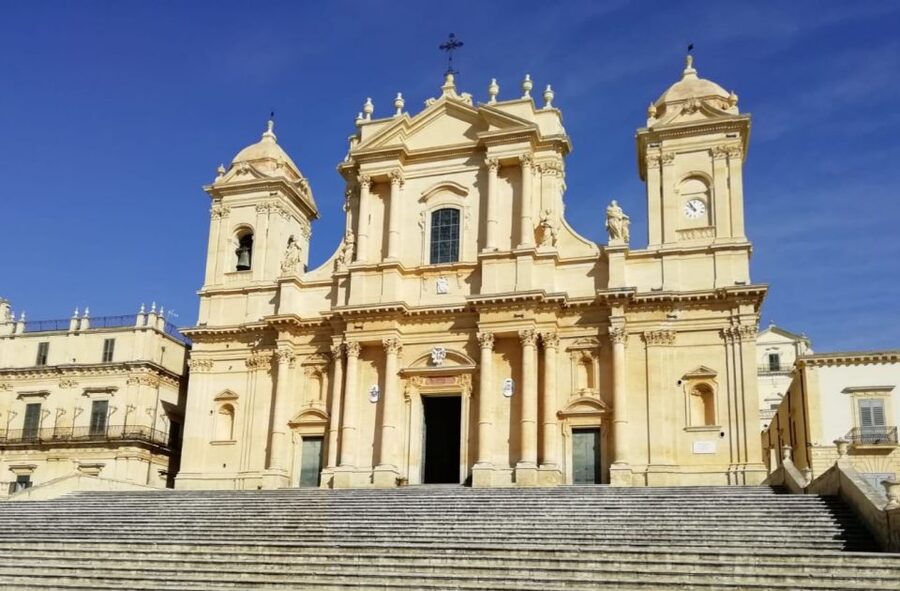 Catania: Noto, Modica and Ragusa Ibla Baroque Tour - Ragusa Ibla: alleys, churches, and Iblei gardens