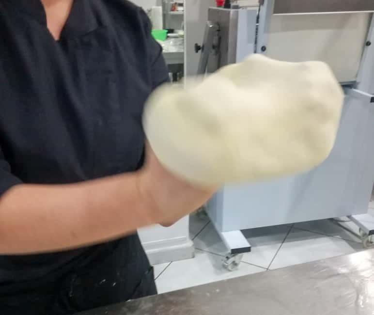 Catania: Pizza Cooking Class - Making pizza with Sicilian ingredients