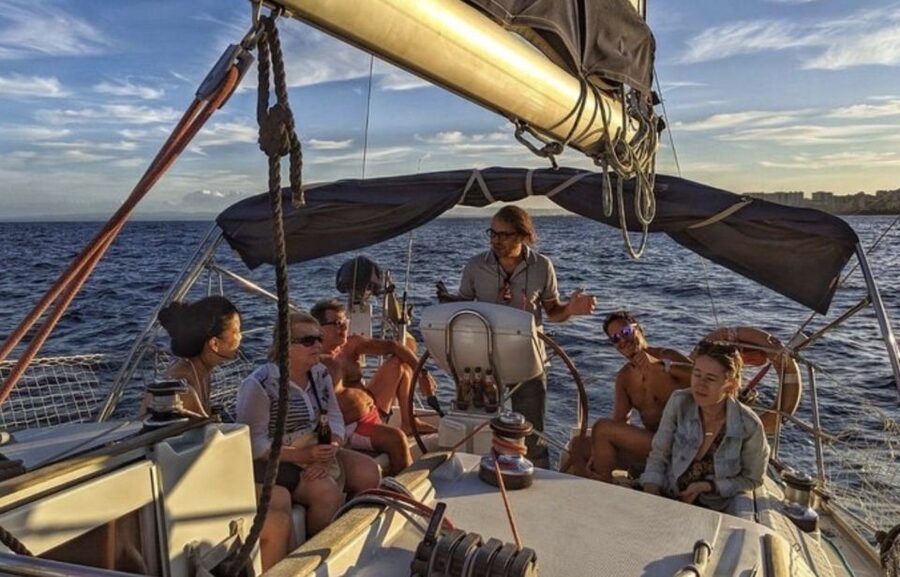 Catania: Sailing Tour with Lunch - Practical preparation for the morning