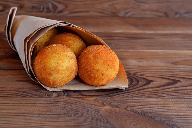 Catania Street Food Tour - Starting in Catania’s Baroque heart