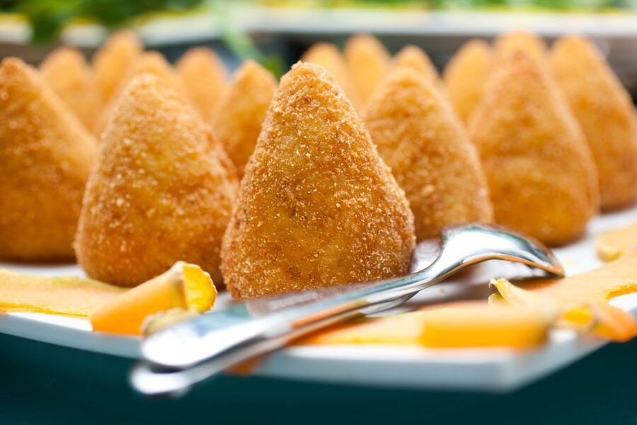 Catania Street Food Tour - Arancini and cipollina at Pasticceria Savia