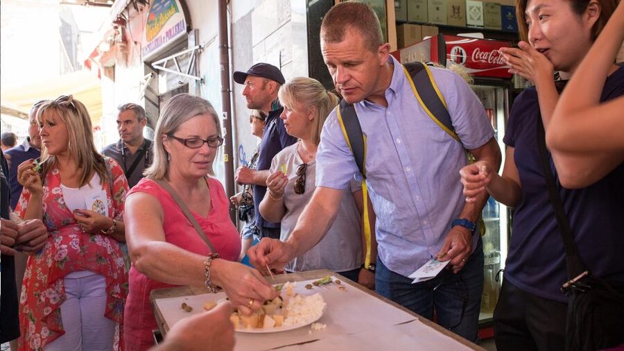 Catania Street Food Tour - Seltz at Chiosco Costa